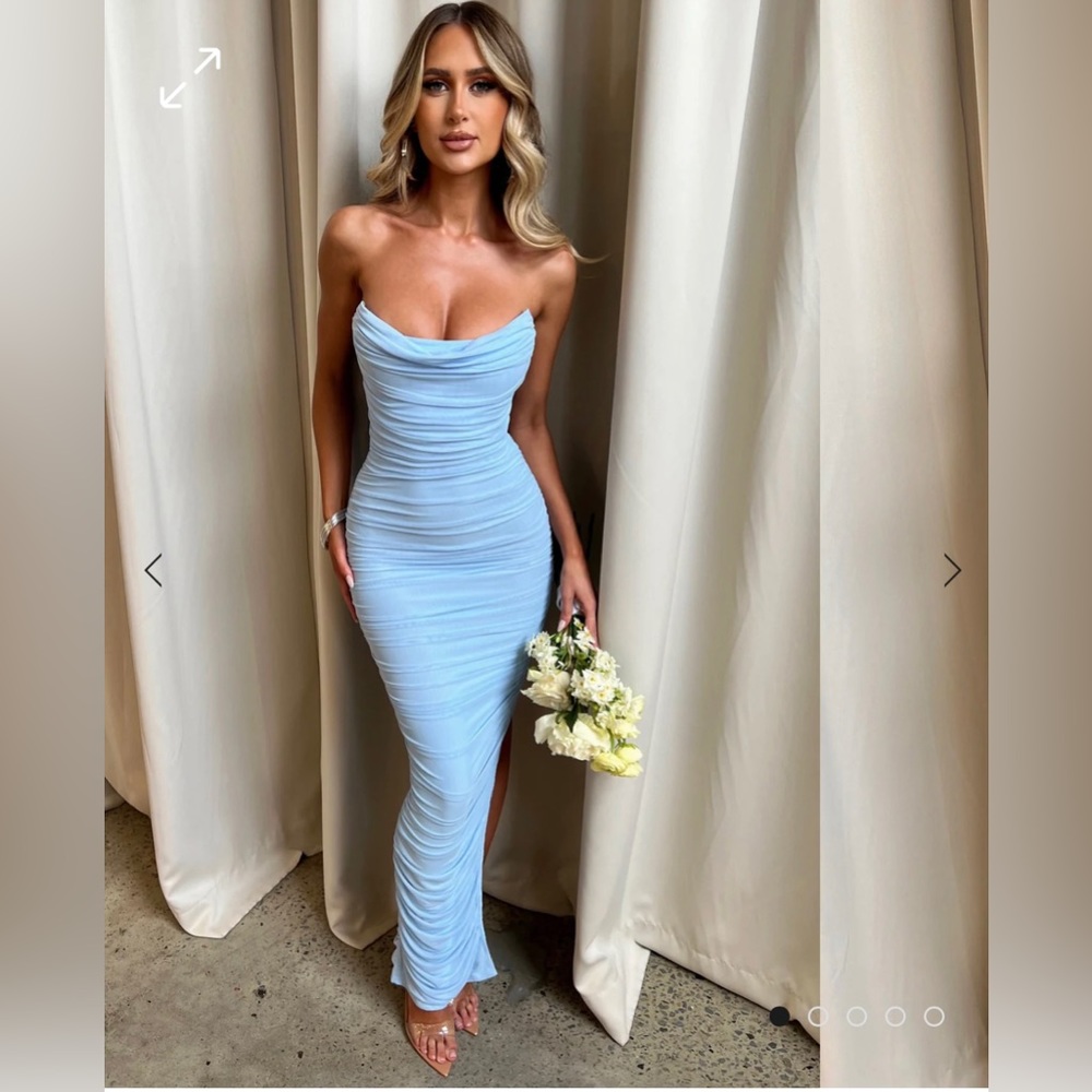 Demi maxi dress baby blue NWT